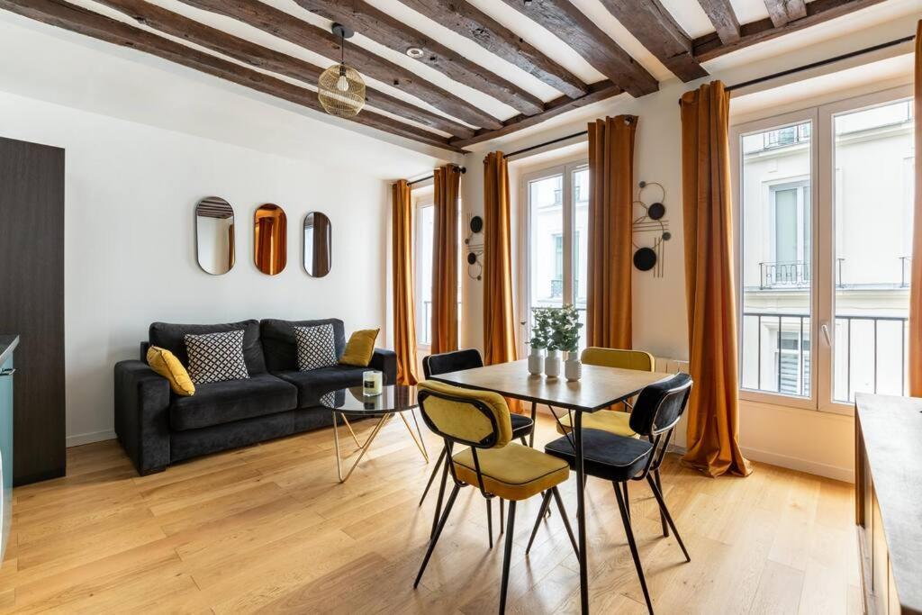 Grands Boulevards 22 : Appartement Cosy 1Br-4P パリ エクステリア 写真
